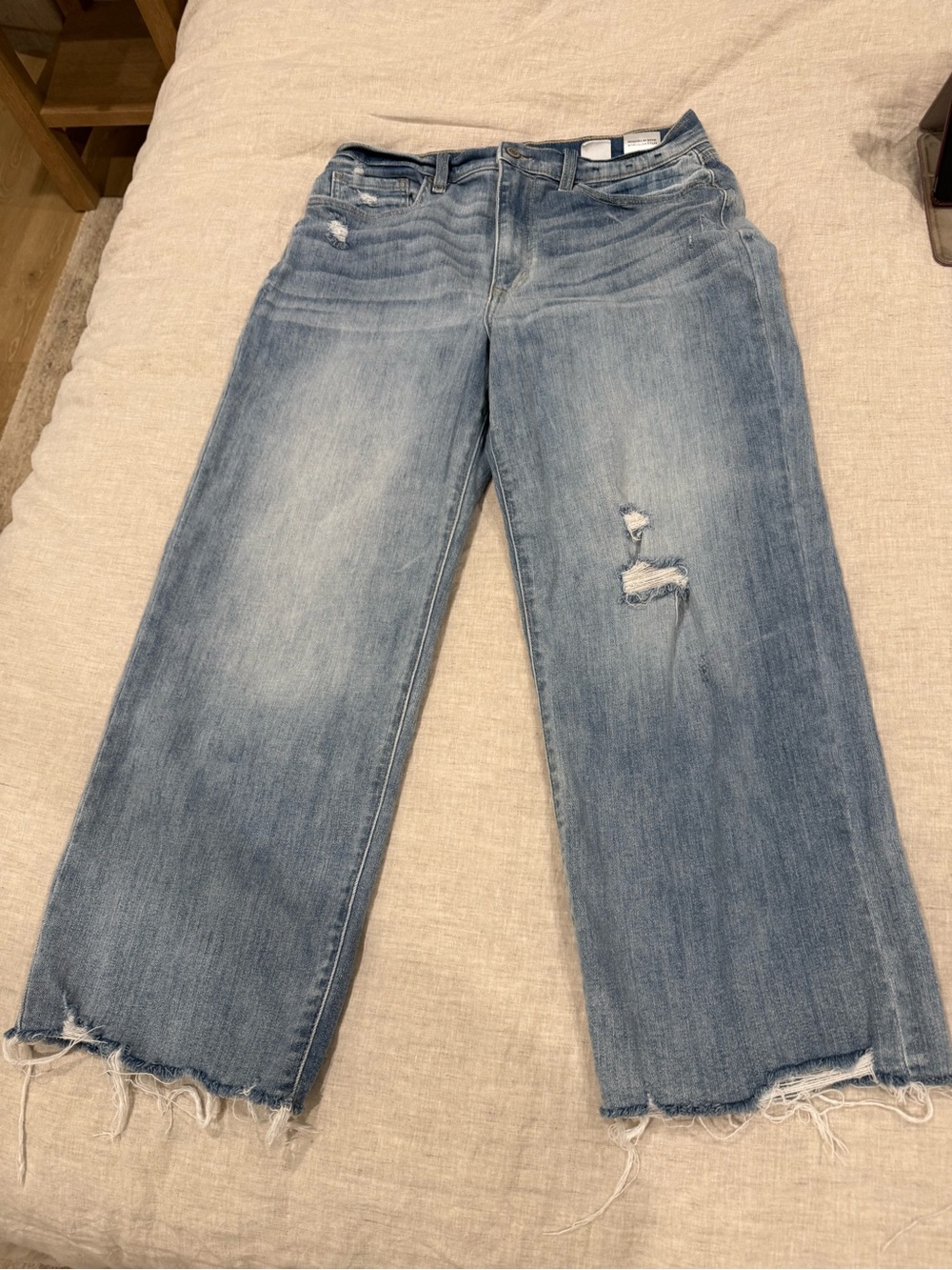 eunina Light Blue Wide-Leg Distressed Jeans